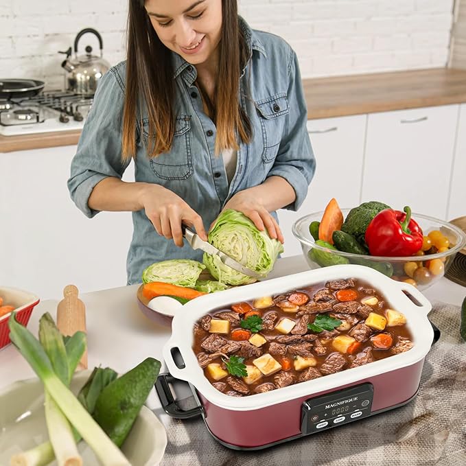 MAGNIFIQUE Small 4 Quart Casserole Programmable Slow Cooker with Ceramic Baking Dish - Perfect Kitchen Small Appliance for Family Dinners, Oven Safe and Durable Bakeware for Lasagna, Roasts (Red)