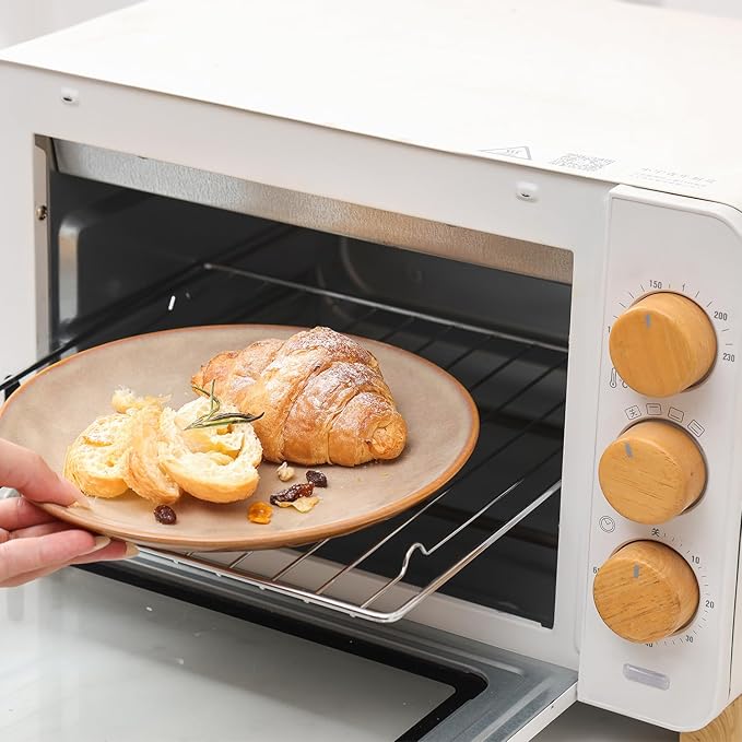 vicrays Ceramic Dessert Salad Plates, 8 Inch, Set of 6, Round, Microwave, Oven, and Dishwasher Safe, Scratch Resistant, Porcelain Fluted Suitable for Snacks, Appetizer, Home, Restaurant (Beige)