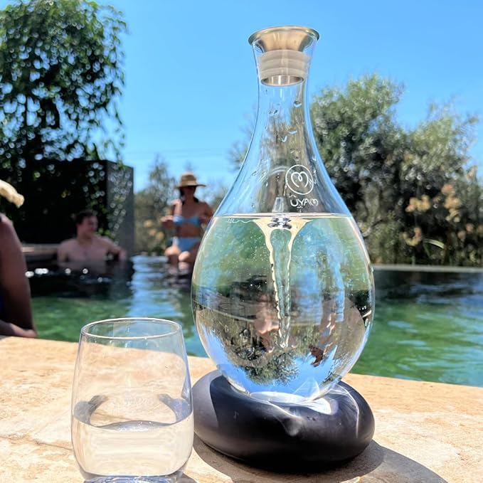 MAYU Swirl Structured Water Pitcher - Handblown Glass Carafe 1.5 Liter Design Jug - Dispenser Stand with Innovative Vortex Technology - Great for Reverse Osmosis Filter Users |51 Oz (Onyx Base)