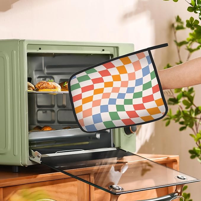 2 Pack Colorful Checkered Pot Holders for Kitchen Heat Resistant, Abstract Retro Wavy Potholders for Kitchens Washable for Cooking & Baking & Microwave
