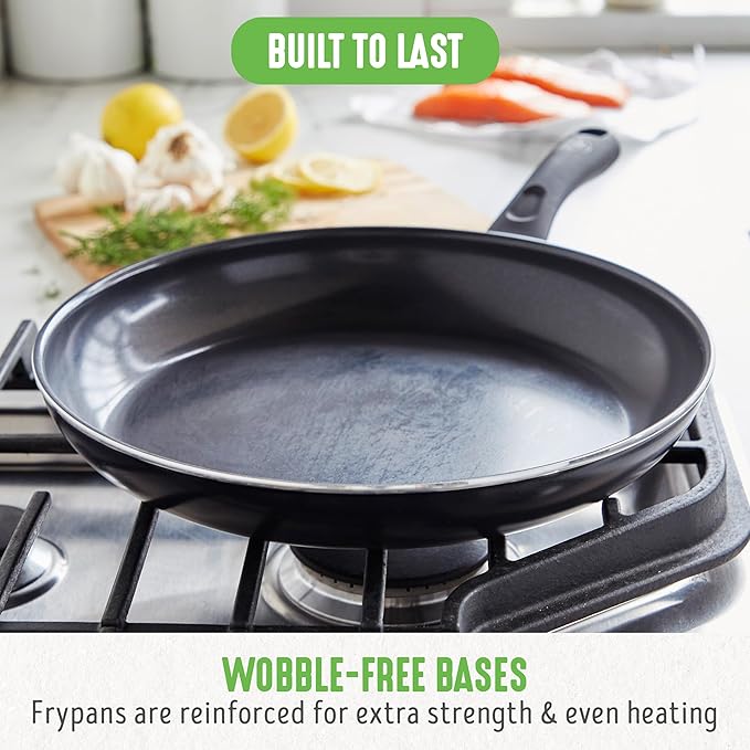 GreenLife Soft Grip 7" and 10" Frying Pan Set, Healthy Ceramic Nonstick, Non Toxic PFAS & PFOA-Free, Dishwasher Safe, Egg Omelet Skillet, Cookware for Easy Cooking, Kitchen Essentials, Black
